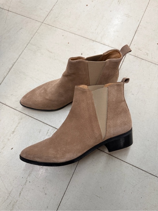 Frank & Oak Shoes - Frank & Oak Suede Chelsea Ankle Boots in Taupe